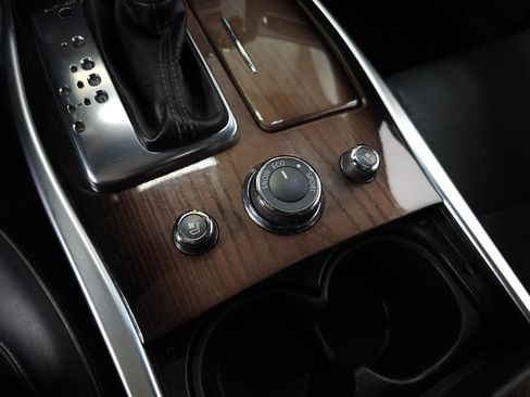 Used 2015 INFINITI Q70 3.7 w/ Deluxe Touring Package image 27