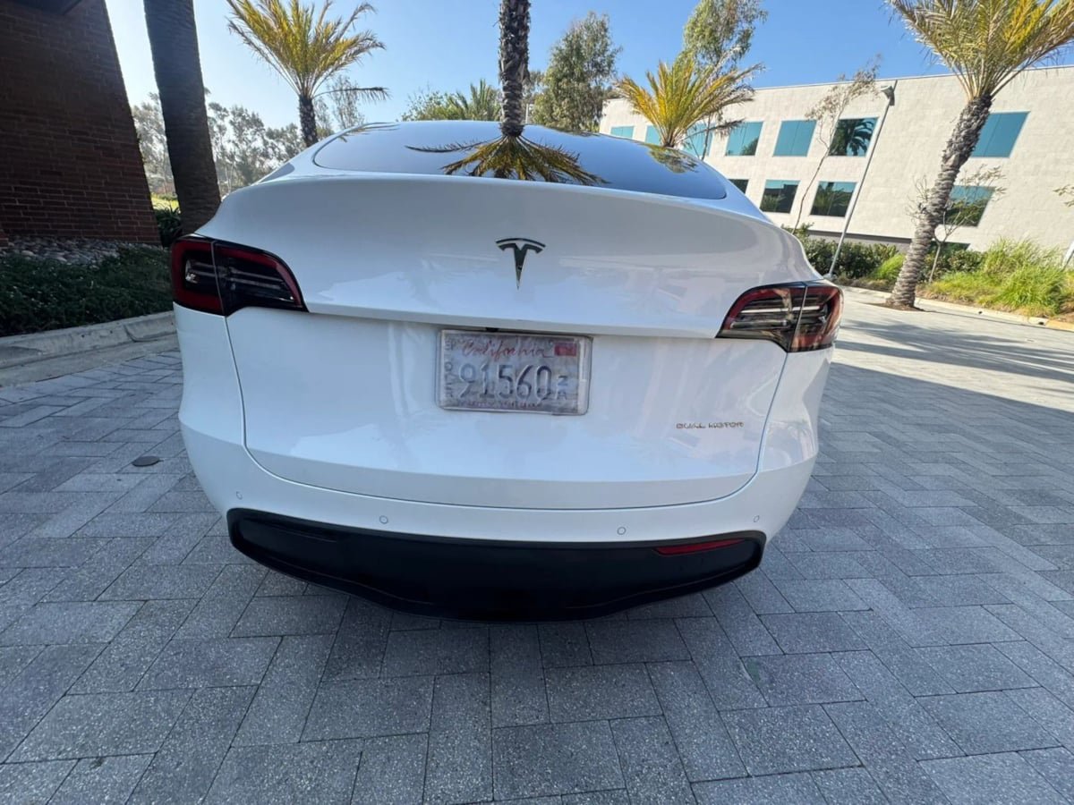 Used 2023 Tesla Model Y Long Range AWD/4WD image 6