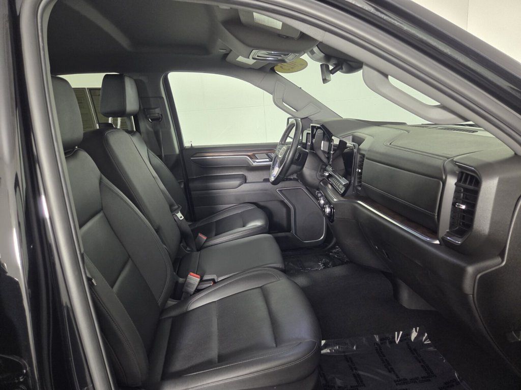Used 2025 GMC Sierra 1500 SLT RWD image 31