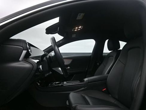 Used 2025 Mercedes-Benz CLA 250 image 10