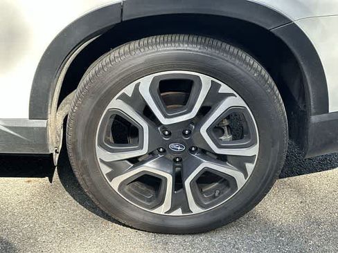 Used 2023 Subaru Ascent Limited AWD/4WD image 5