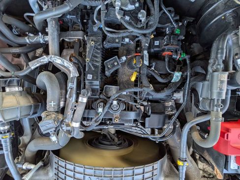 Used 2019 Ford Ranger XL w/ Equipment Group 101A Mid image 12