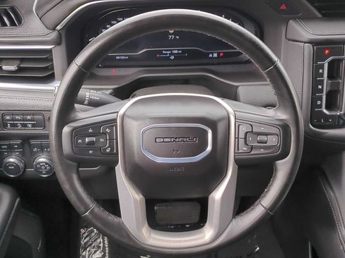 Used 2024 GMC Yukon XL Denali AWD/4WD image 14