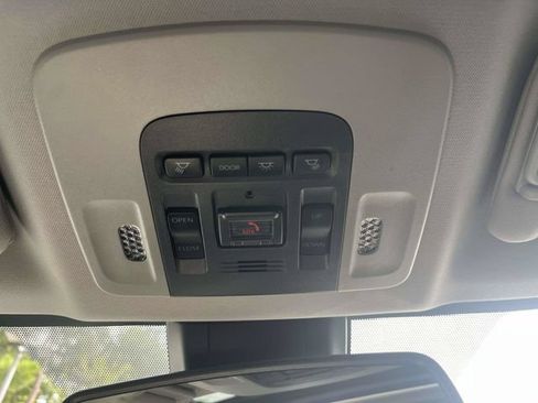 Used 2024 Toyota Camry SE w/ Cold Weather Package FWD image 34