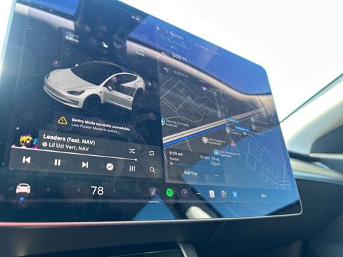 Used 2020 Tesla Model 3 Standard Range image 15