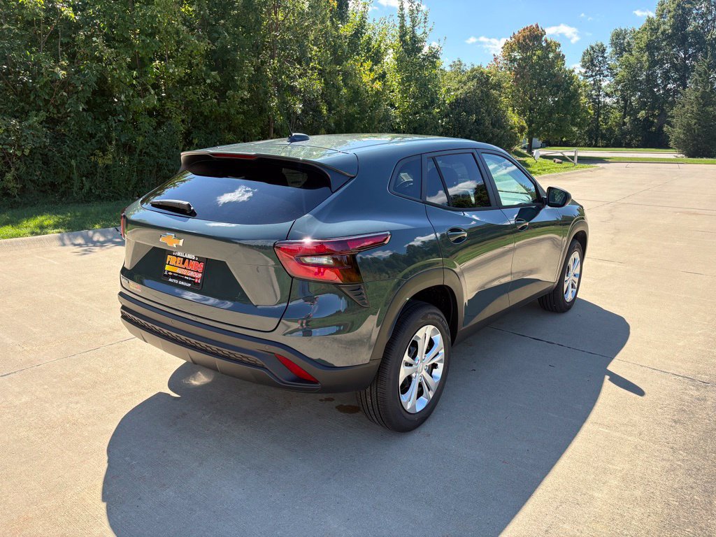 New 2026 Chevrolet Trax LS w/ Driver Confidence Package FWD image 9