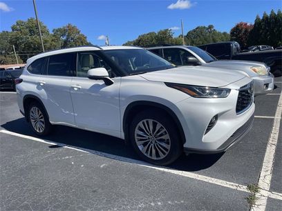 Used 2024 Toyota Highlander Platinum