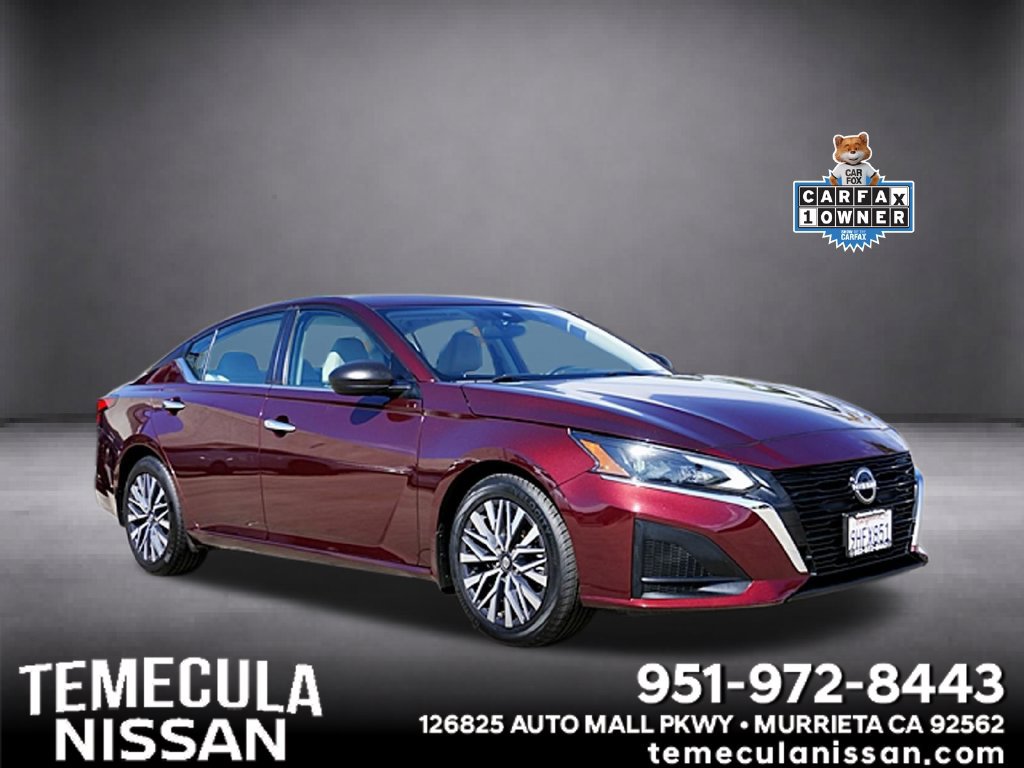 Used 2024 Nissan Altima 2.5 SV FWD image 1