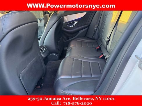 Used 2019 Mercedes-Benz C 300 4MATIC Sedan image 21