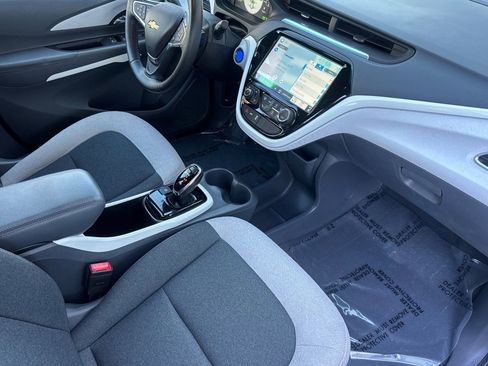 Used 2017 Chevrolet Bolt LT FWD image 20