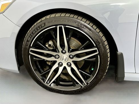 Used 2022 Honda Accord Touring image 32