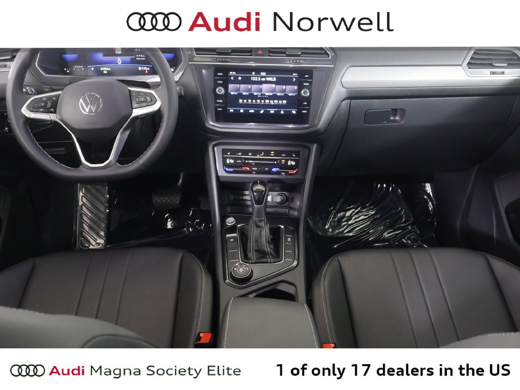 Used 2023 Volkswagen Tiguan SE AWD/4WD image 22
