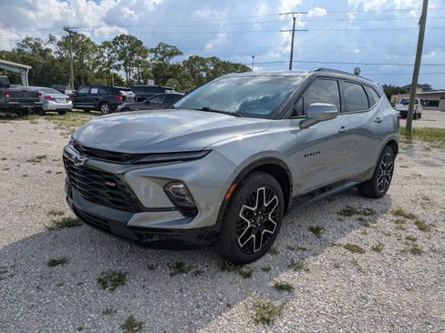Used 2023 Chevrolet Blazer RS w/ Driver Confidence II Package FWD image 8