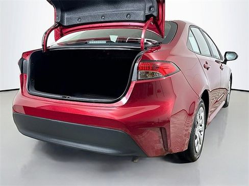 Used 2024 Toyota Corolla LE image 25