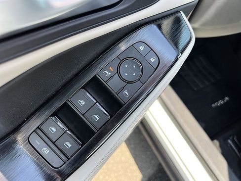 Certified 2023 Nissan Rogue SV w/ SV Premium B Package AWD/4WD image 21