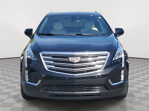 Used 2018 Cadillac XT5 FWD image 2