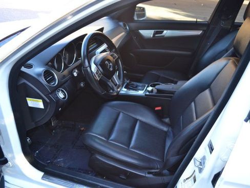 Used 2013 Mercedes-Benz C 300 4MATIC Sedan image 18