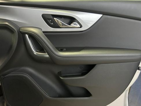 Used 2021 Chevrolet Blazer LT image 25
