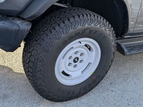 New 2026 Ford Bronco Heritage Edition image 3