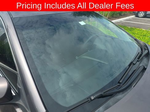 Used 2015 Toyota Camry SE FWD image 14