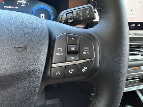 Used 2025 Ford Bronco Sport Outer Banks w/ Outer Banks Tech Package+ AWD/4WD image 21