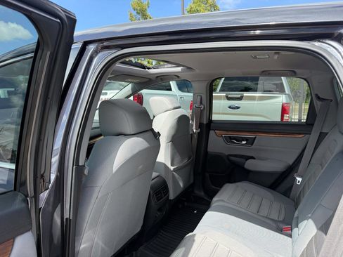 Used 2017 Honda CR-V EX image 12