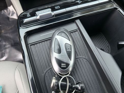 Used 2025 Hyundai Tucson Blue image 22