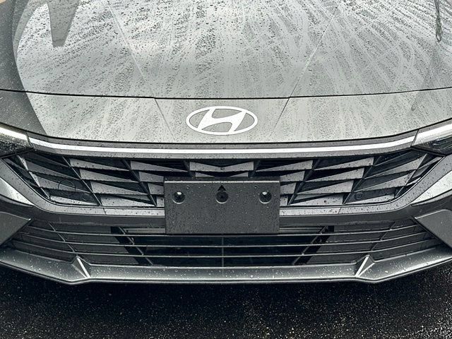 Used 2026 Hyundai Elantra Sport FWD image 8
