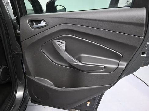 Used 2018 Ford Escape SE w/ SE Sport Appearance Package FWD image 20