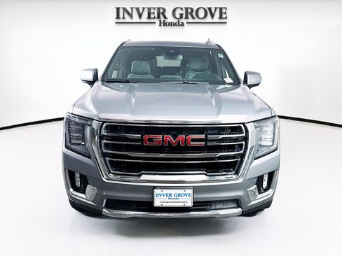 Used 2023 GMC Yukon XL SLT AWD/4WD image 2