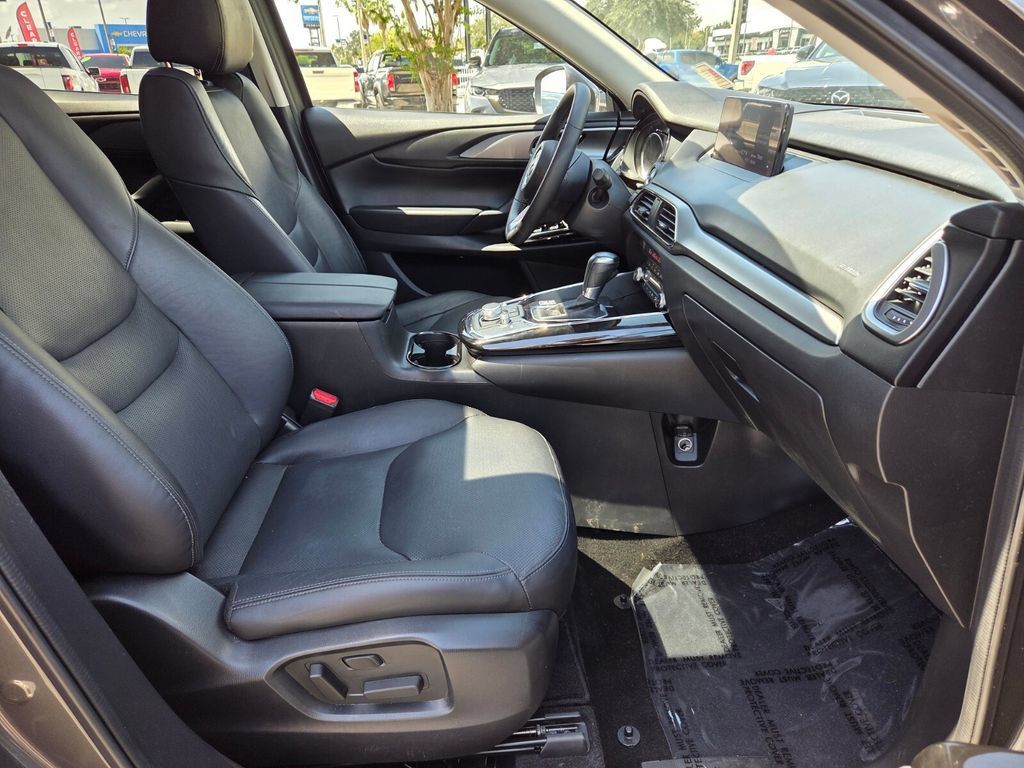 Used 2023 MAZDA CX-9 Touring Plus AWD/4WD image 17