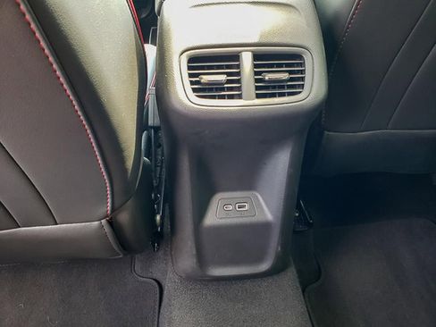 Used 2022 Buick Envision Essence w/ Technology Package I image 28