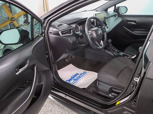 Used 2020 Toyota Corolla SE FWD image 3