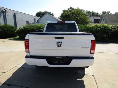 Used 2019 RAM 1500 Express AWD/4WD image 4