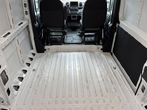 New 2026 RAM ProMaster 2500 w/ Quick Order Package 22G SLT image 13