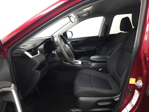 Used 2020 Toyota RAV4 LE w/ All Weather Liner Package AWD/4WD image 4