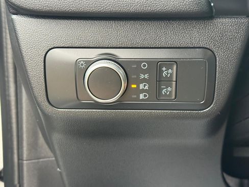 Used 2022 Ford Escape SE image 14