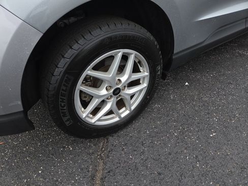 Used 2024 Ford Edge SEL image 7