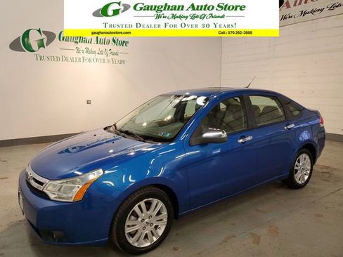 Used 2010 Ford Focus SEL image 1