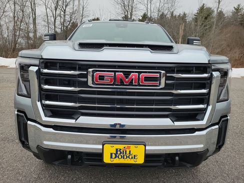 New 2026 GMC Sierra 3500 SLE image 10