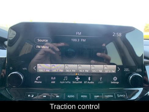 Used 2025 Nissan Pathfinder SL AWD/4WD image 24