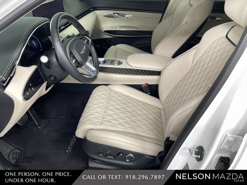 Used 2025 Genesis GV70 3.5T Sport w/ Sport Prestige Package image 18