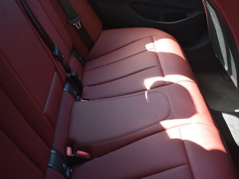 Used 2026 BMW 330i Sedan RWD image 28