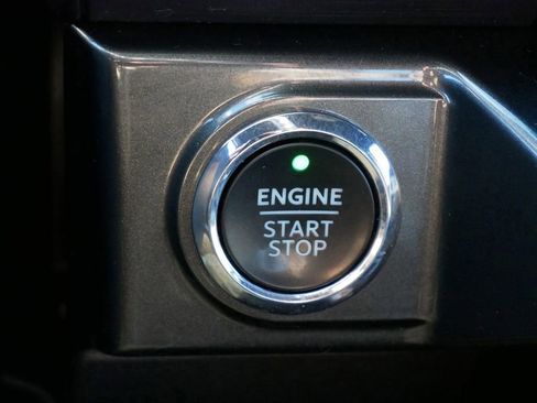 Certified 2022 Ford F150 XLT w/ Equipment Group 302A High image 22