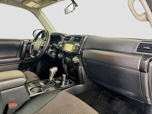 Used 2018 Toyota 4Runner TRD Off-Road w/ TRD Performance Package AWD/4WD image 24
