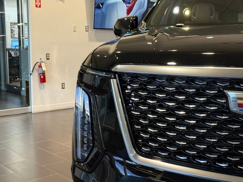 New 2026 Cadillac Escalade Luxury w/ Touring Package image 20