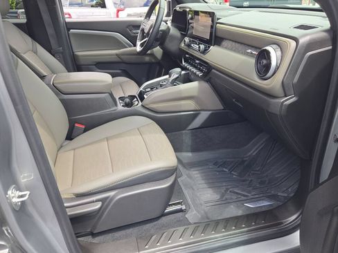 Certified 2024 Chevrolet Colorado ZR2 w/ ZR2 Convenience Package III AWD/4WD image 8