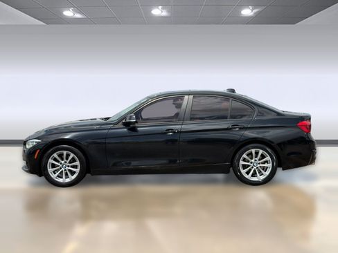 Used 2018 BMW 320i Sedan w/ Convenience Package RWD image 2