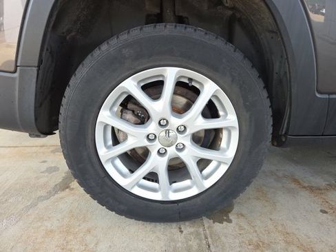 Used 2014 Jeep Cherokee Latitude w/ Cold Weather Group FWD image 69