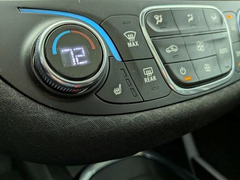 Used 2022 Chevrolet Malibu LT image 10